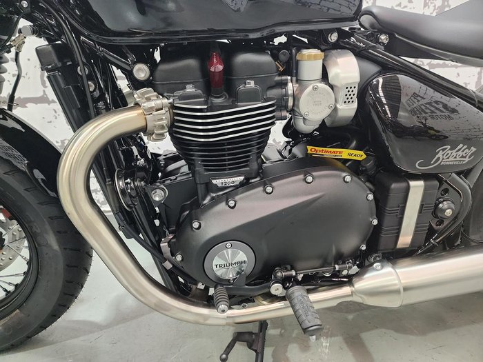 2025 Triumph Bonneville Bobber Bobber Black