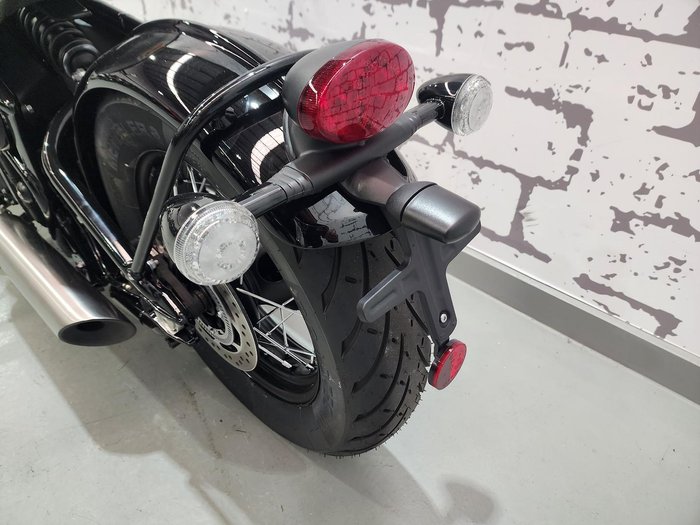 2025 Triumph Bonneville Bobber Bobber Black
