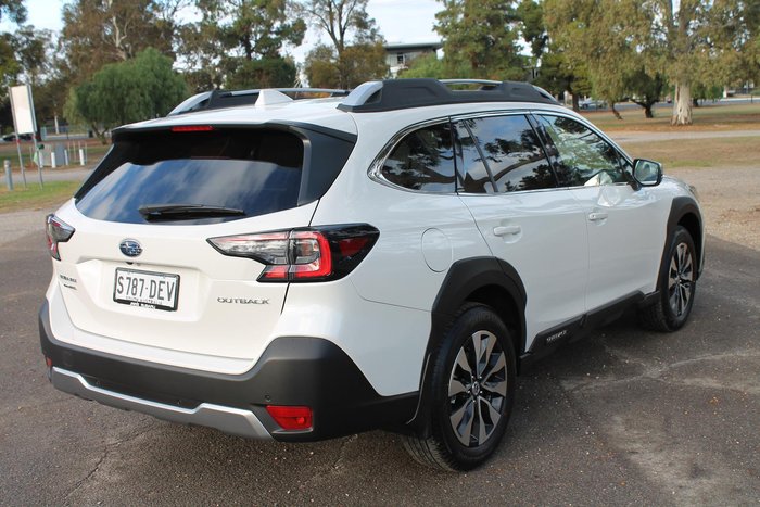 2024 Subaru Outback AWD Touring
