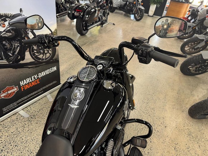 2025 Harley-Davidson Road King Special 114 (FLHRXS) Touring Black