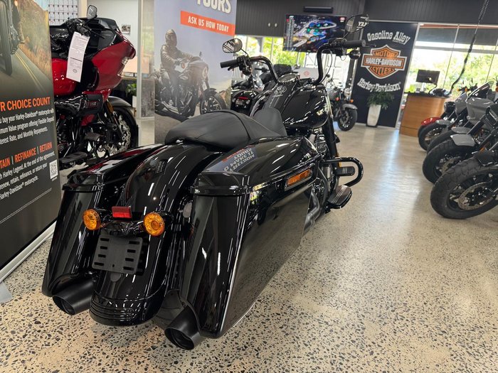2025 Harley-Davidson Road King Special 114 (FLHRXS)