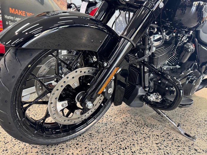 2025 Harley-Davidson Road King Special 114 (FLHRXS) Touring Black