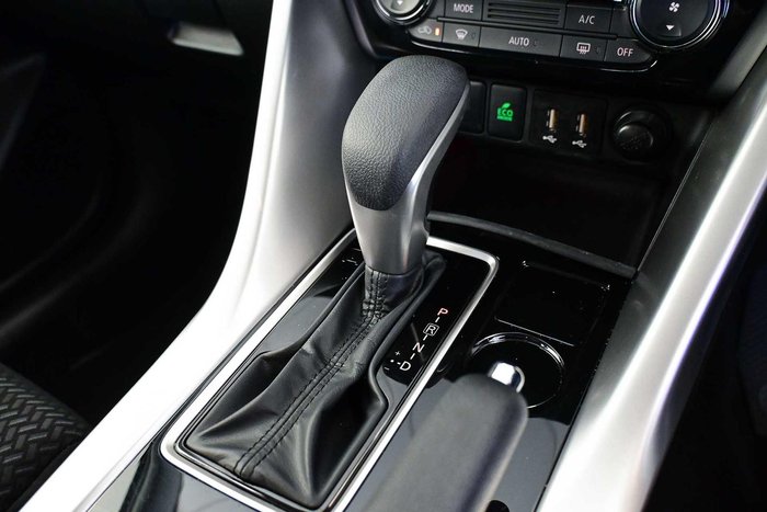 2024 Mitsubishi Eclipse Cross ES