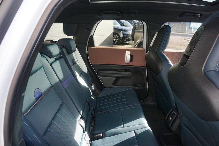 2024 MINI Countryman SE Favoured