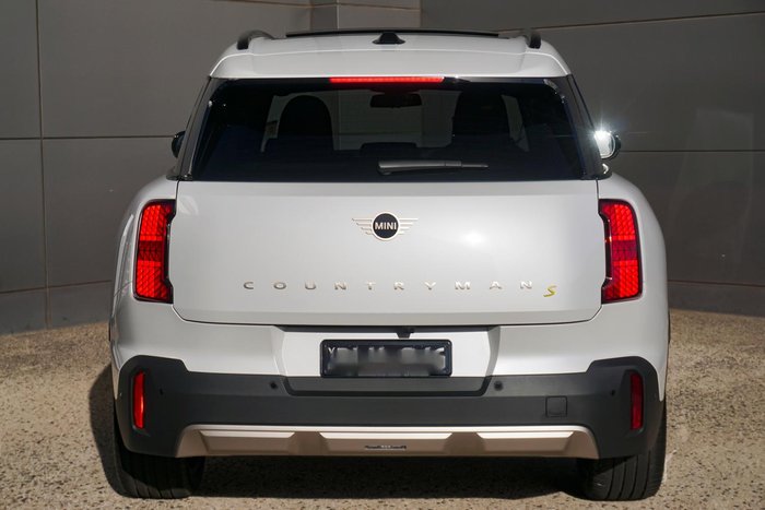 2024 MINI Countryman SE Favoured