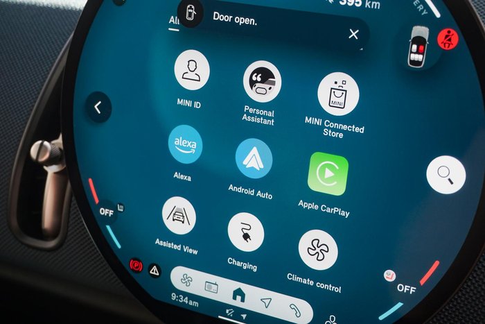 2024 MINI Countryman SE Favoured