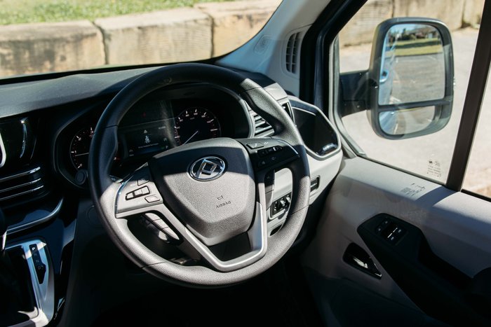 2024 LDV Deliver 9 11-Seat