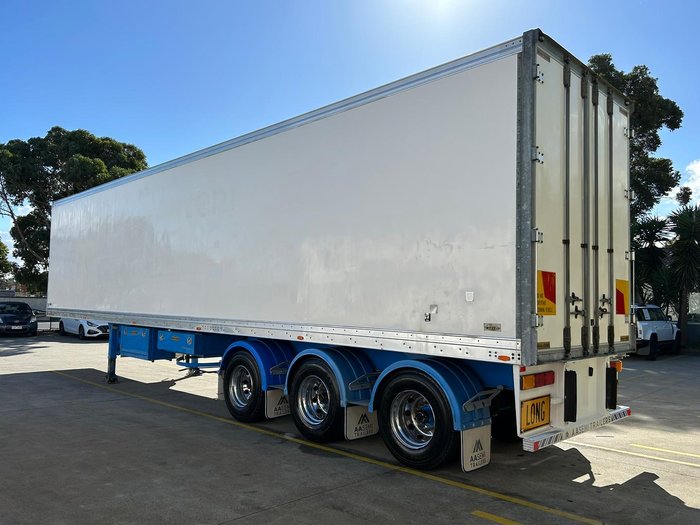 2012 Maxitrans St3 22 Pallet -28 Freezer, Double Stacker