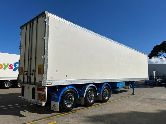 2012 Maxitrans St3 22 Pallet -28 Freezer, Double Stacker