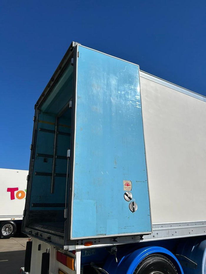 2012 Maxitrans St3 22 Pallet -28 Freezer, Double Stacker