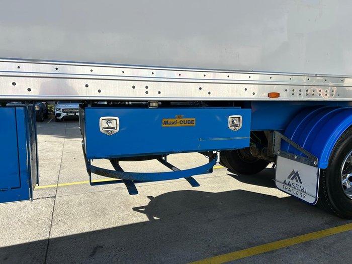 2012 Maxitrans St3 22 Pallet -28 Freezer, Double Stacker