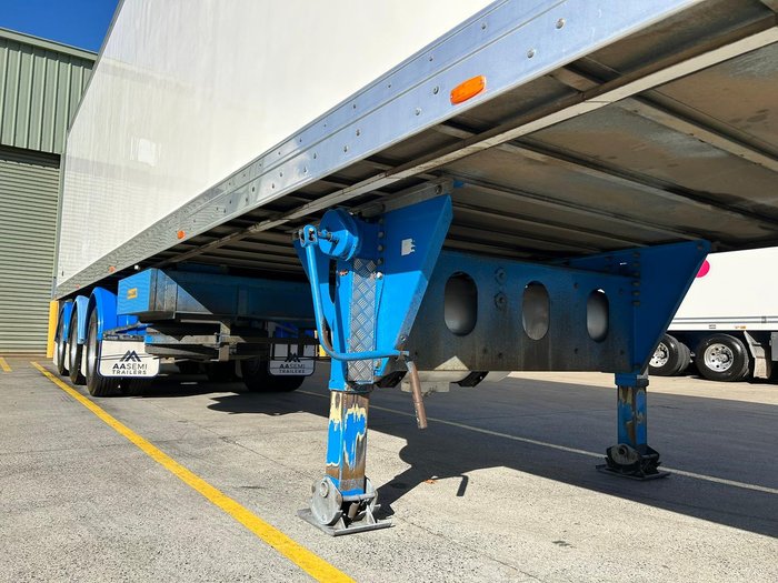 2012 Maxitrans St3 22 Pallet -28 Freezer, Double Stacker