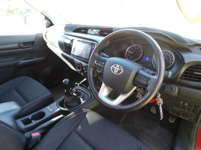 2016 Toyota Hilux SR5