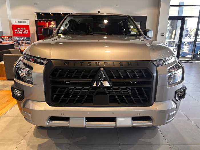 2024 Mitsubishi Triton GLX+