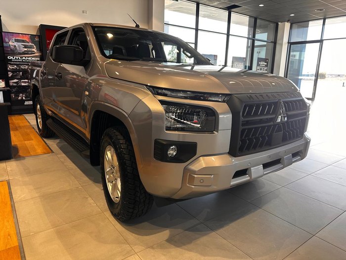2024 Mitsubishi Triton GLX+