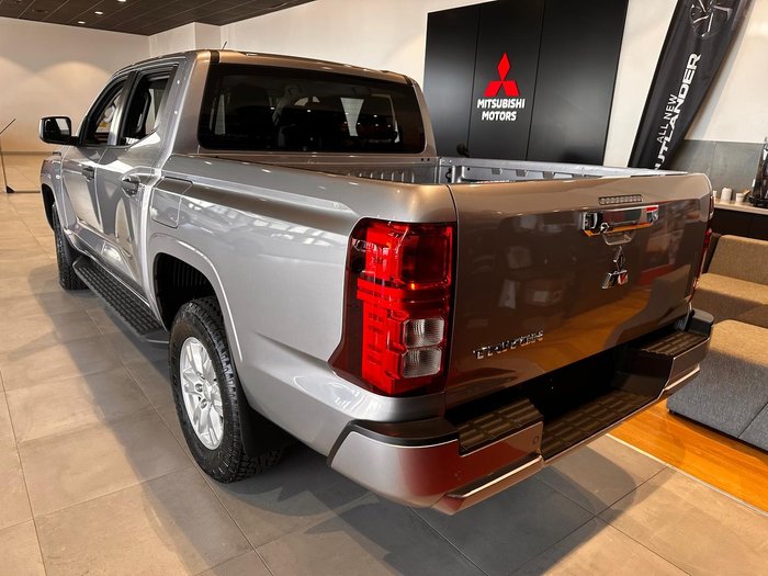 2024 Mitsubishi Triton GLX+