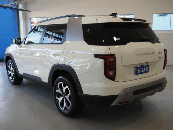 2024 KGM SsangYong Torres ELX