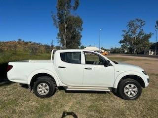 2014 Mitsubishi Triton GLX MN MY15 4X4 Dual Range White