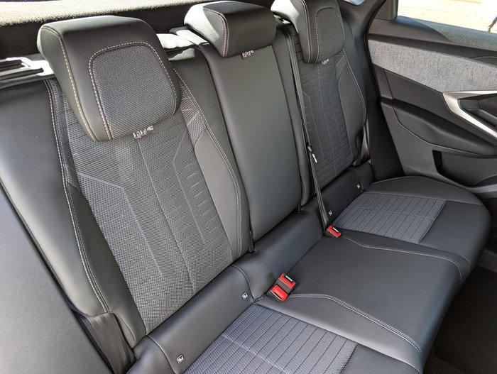 2025 Peugeot 3008 Allure Hybrid P64 MY25 Titanium Grey
