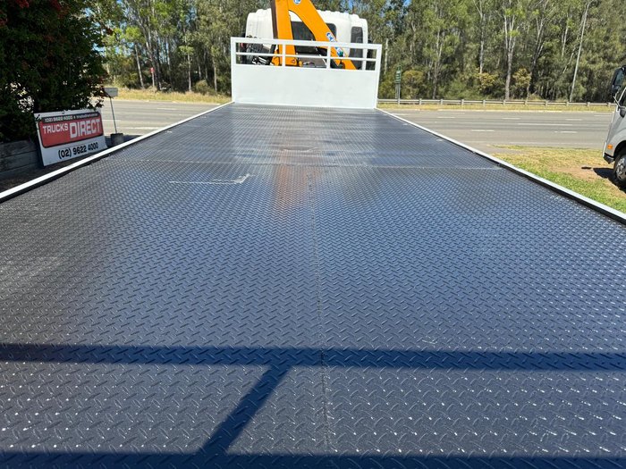 2017 Isuzu Fvz 260/300 WHITE