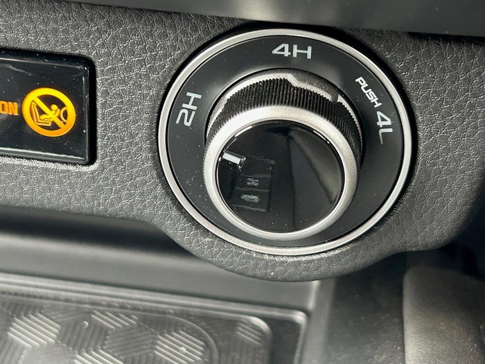 2025 Mazda BT-50 XTR