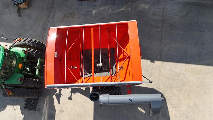 0 AGRIMEC Granbox Standard 16000 Chaser Bin New RED