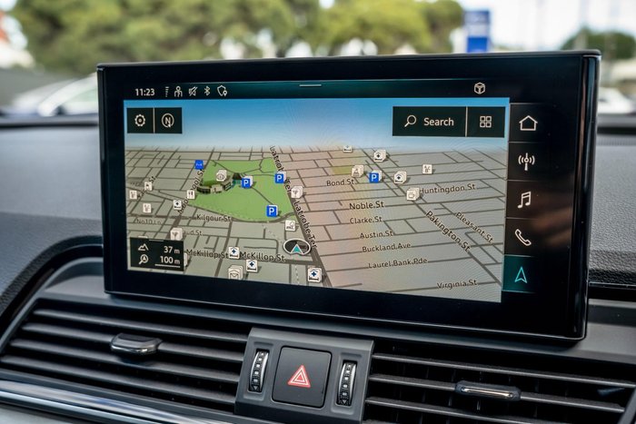 2024 Audi Q5 55 TFSI e S line