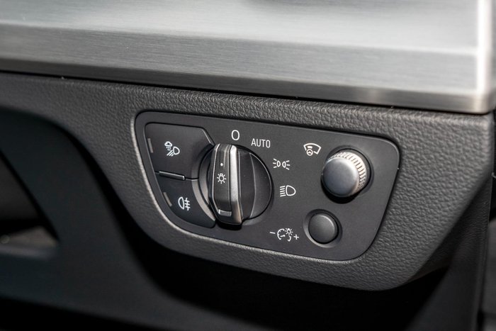 2024 Audi Q5 55 TFSI e S line