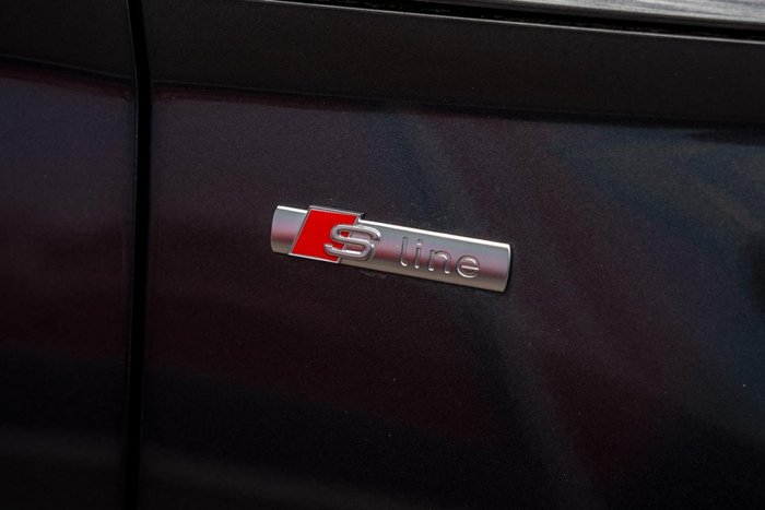 2024 Audi Q5 55 TFSI e S line