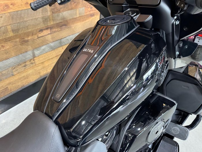 2025 Harley-Davidson Street Glide Ultra 117 (FLHXU) Touring Black