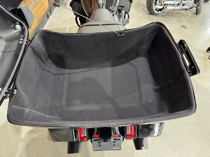 2025 Harley-Davidson Street Glide Ultra 117 (FLHXU) Touring Black