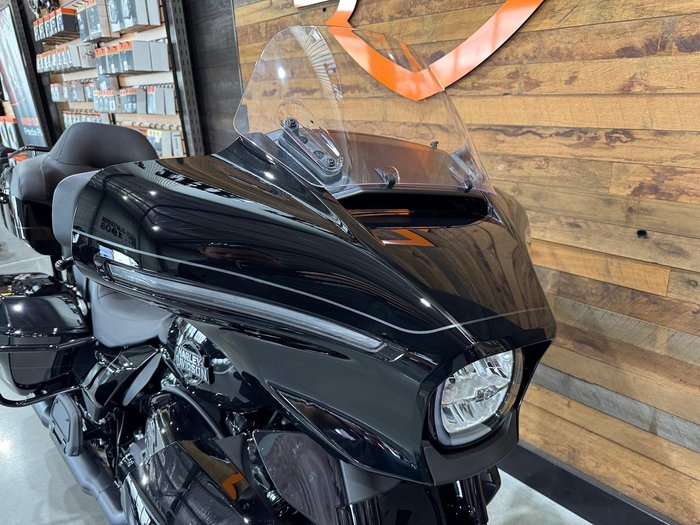 2025 Harley-Davidson Street Glide Ultra 117 (FLHXU) Touring Black
