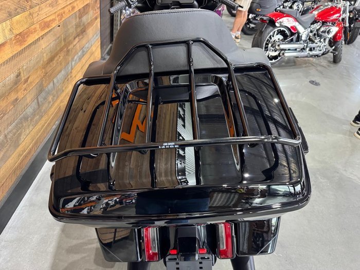 2025 Harley-Davidson Street Glide Ultra 117 (FLHXU) Touring Black