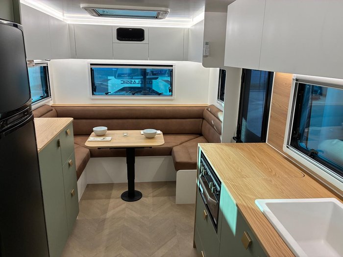 2025 New Age Caravans Oz Classic Oz22cl