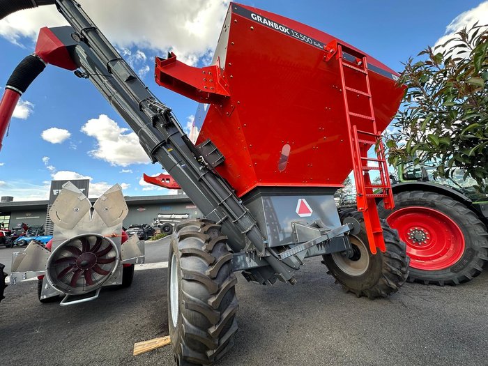 0 AGRIMEC Granbox Triflex Chaser Bin + Commodity Car 13,500 New ORANGE