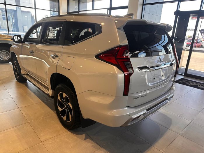 2024 Mitsubishi Pajero Sport Exceed