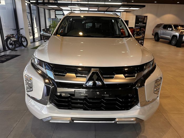 2024 Mitsubishi Pajero Sport Exceed