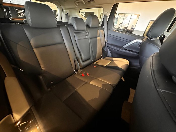 2024 Mitsubishi Pajero Sport Exceed