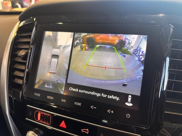 2024 Mitsubishi Pajero Sport Exceed