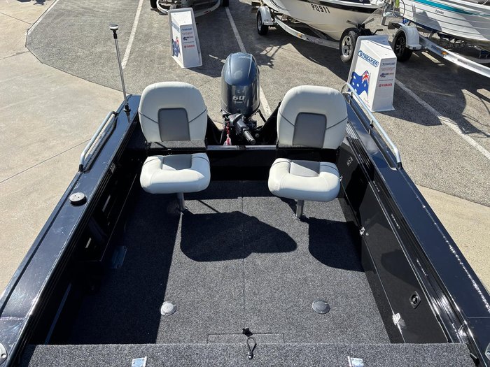 2025 QUINTREX 440 Hornet Trophy