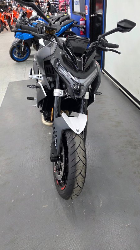 2024 CFMOTO NK SPORT NEBULA WHITE