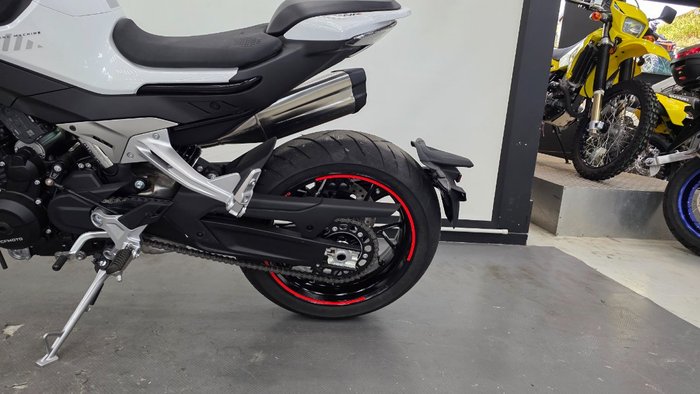 2024 CFMOTO NK SPORT NEBULA WHITE