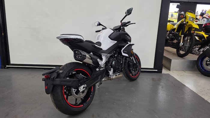 2024 CFMOTO NK SPORT NEBULA WHITE