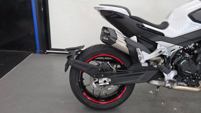 2024 CFMOTO NK SPORT NEBULA WHITE