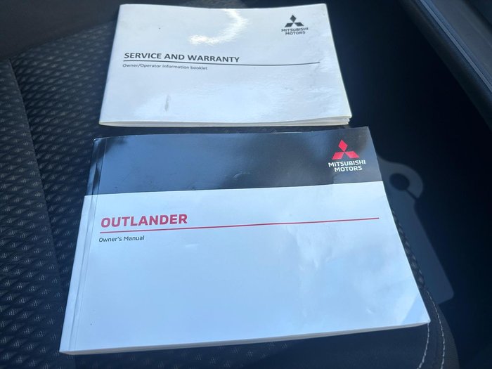 2020 Mitsubishi Outlander ES