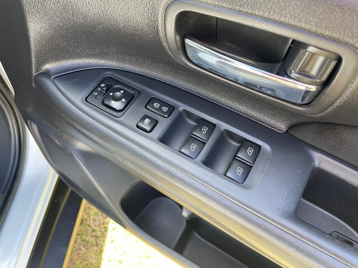2020 Mitsubishi Outlander ES