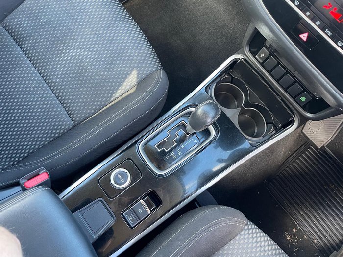 2020 Mitsubishi Outlander ES