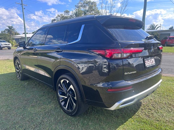 2022 Mitsubishi Outlander Exceed