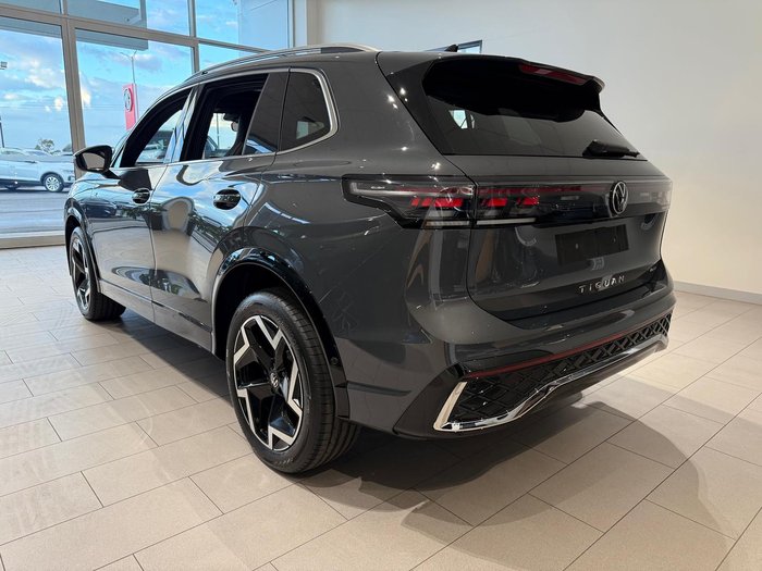 2025 Volkswagen Tiguan 150TSI R-Line