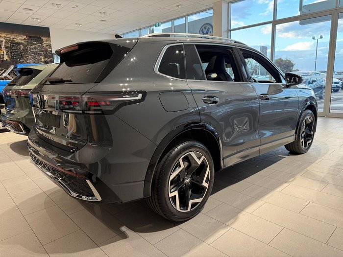 2025 Volkswagen Tiguan 150TSI R-Line